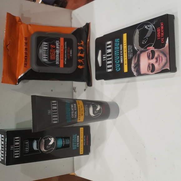 4 pc The Nobleman Men's Self Care bundle - Picture 2 of 2